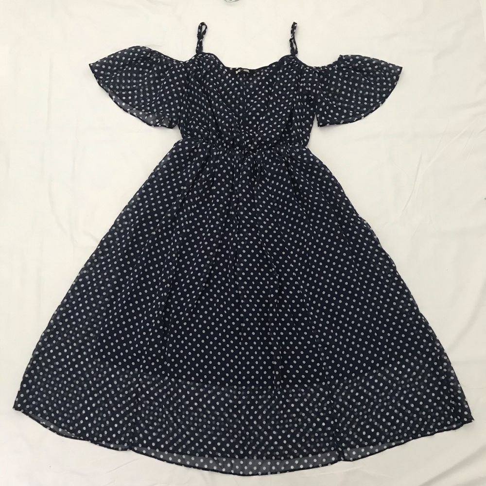 NWOT polka-dot cold shoulder swing dress